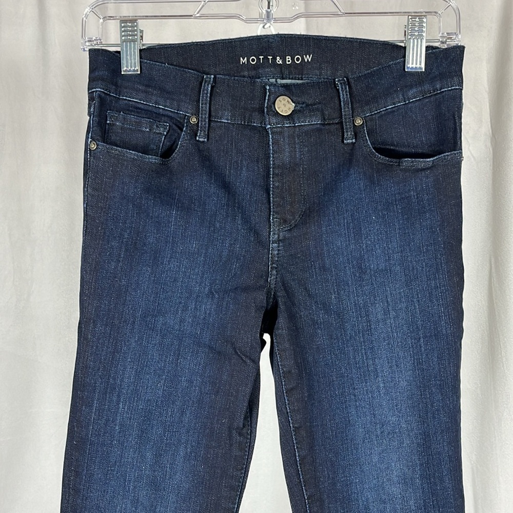 Mott & Bow Mid Rise Skinny Vestry Jean with Diagonal Hem. - Picture 5 of 10